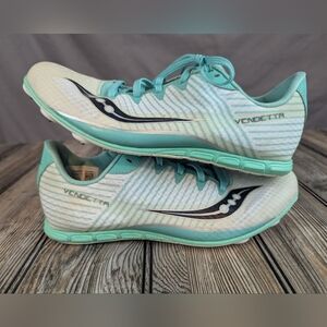 Saucony Vendetta Track Spikes Size 8 Like New With Spikes And Tightener